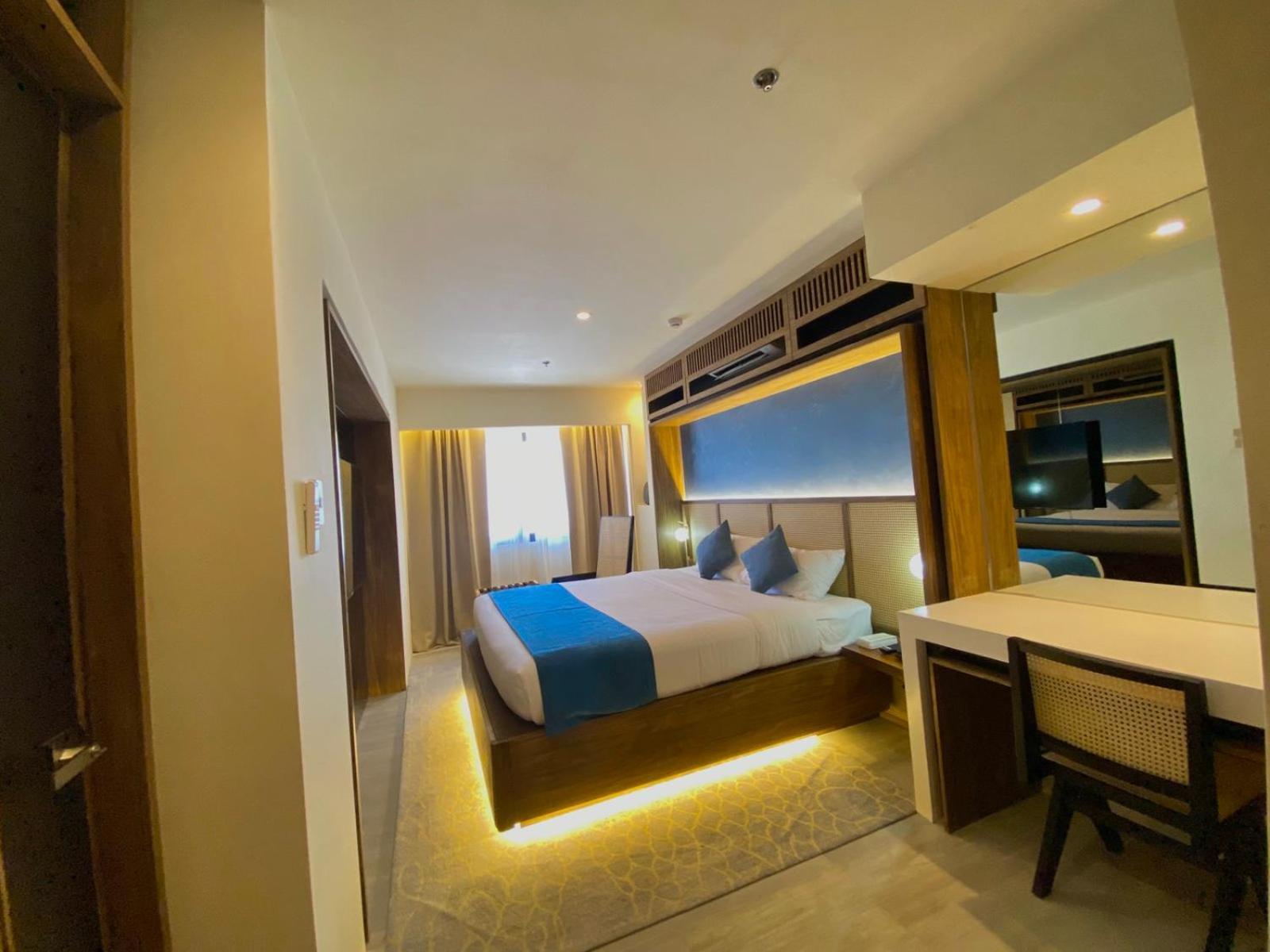 Elijah Hotel Dasmarinas Luaran gambar
