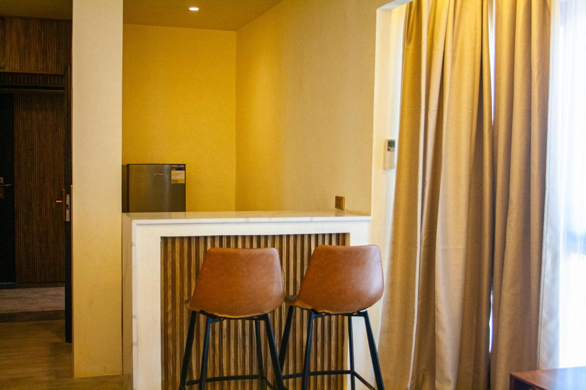 Elijah Hotel Dasmarinas Luaran gambar